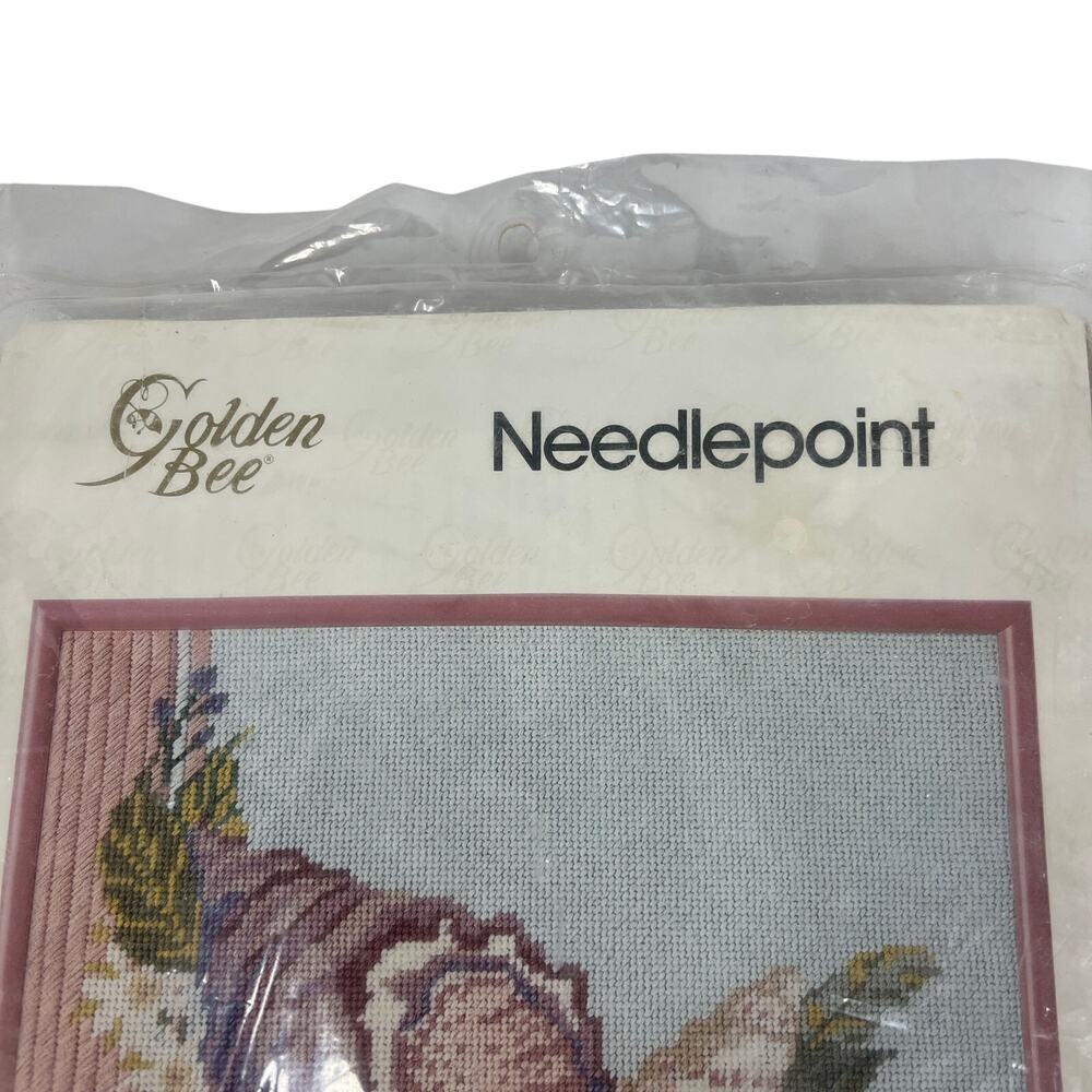 GOLDEN BEE Needlepoint Shells Seaside Coastal Wall Art Kit 10x8 Vintage NEW - Picture 2 of 7